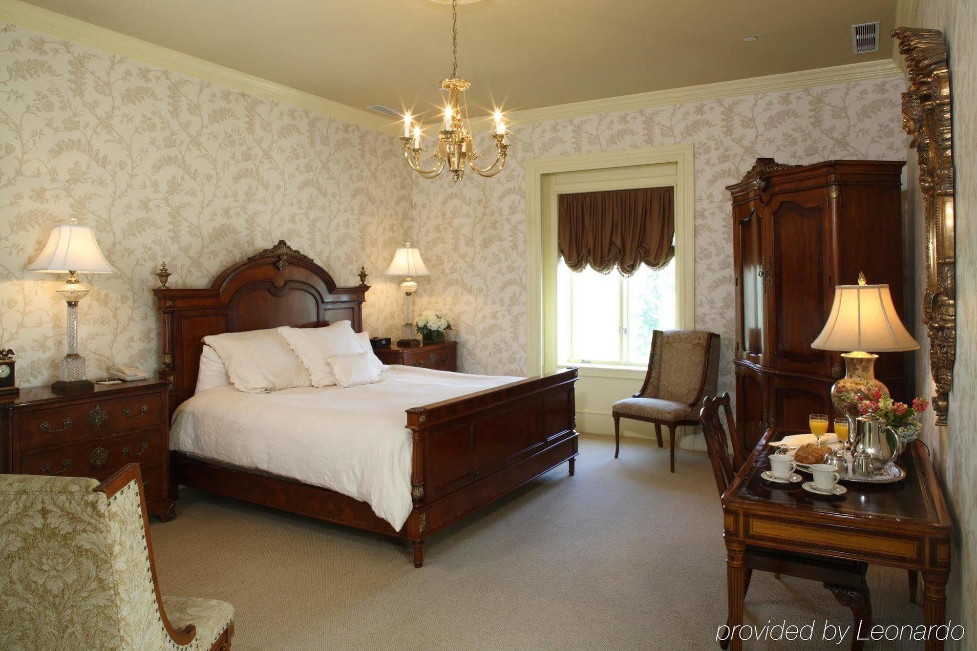 Oheka Castle Hotel & Estate Huntington Room photo