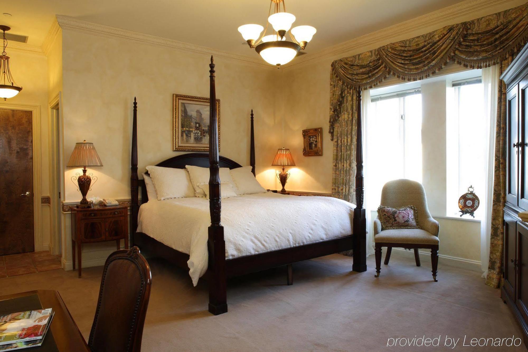 Oheka Castle Hotel & Estate Huntington Room photo